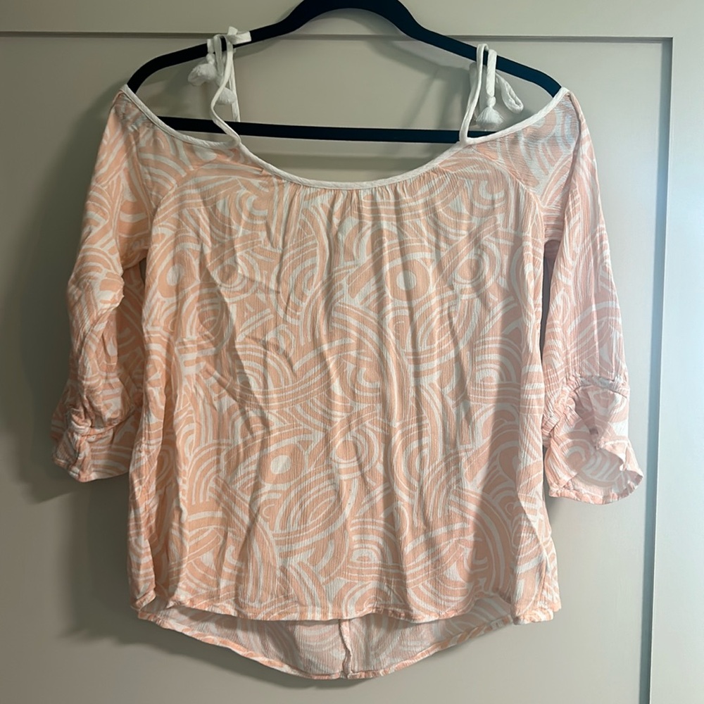 Aerie cold shoulder pink and white blouse